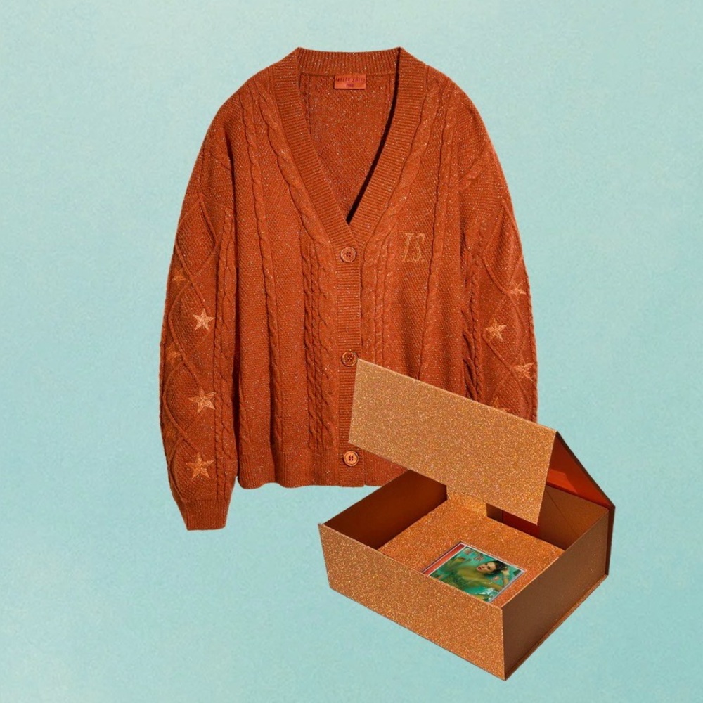 Unopened Taylor Swift Life of a Showgirl cardigan and CD in stunning box!